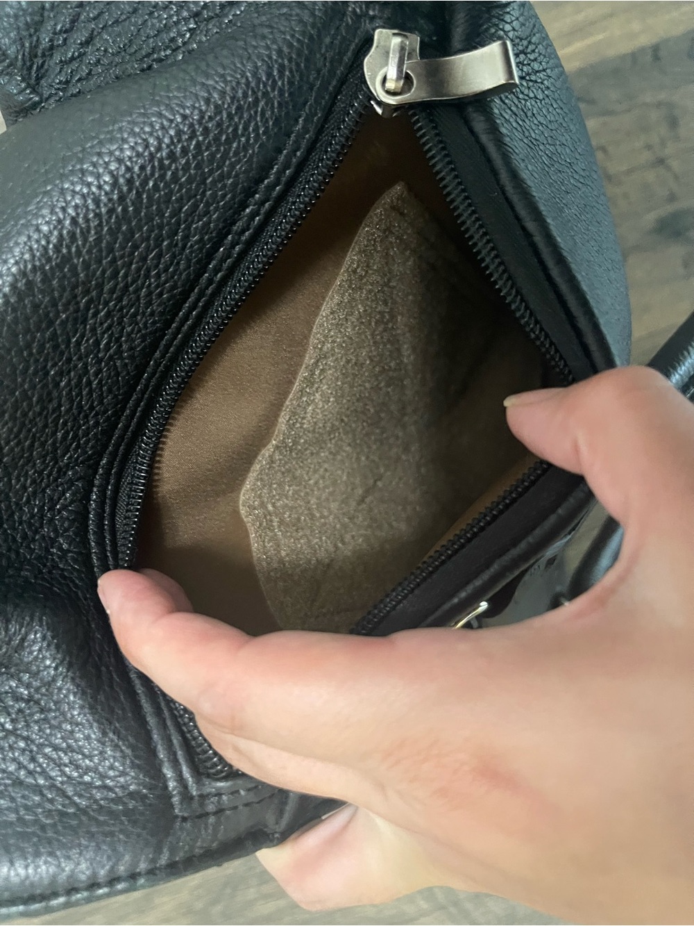 Gun Tote'n Mamas Traditional Open Top Tote with Conceal Carry - Picture 10 of 10
